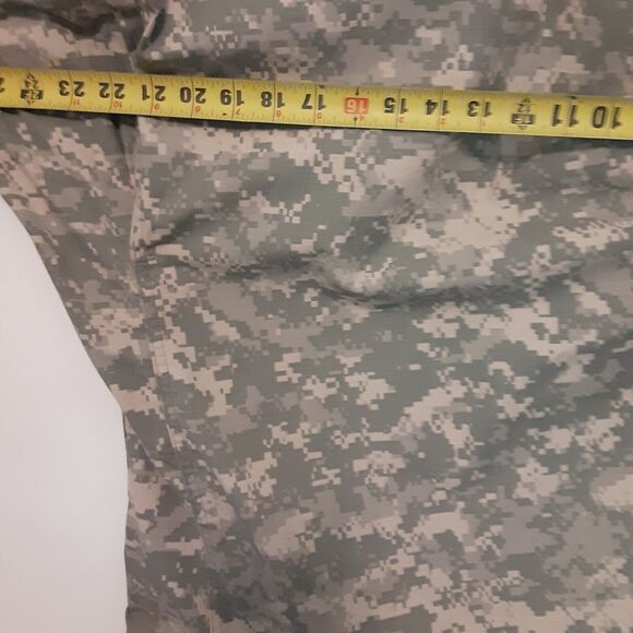 U.S. Military Combat Uniform Coat Digital Camo - Med Reg 8415-01-586-0639 - Picture 6 of 7